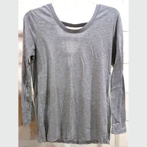 Athleta long sleeve T